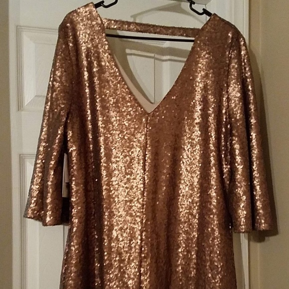 Womens dress - Picture 2 of 2